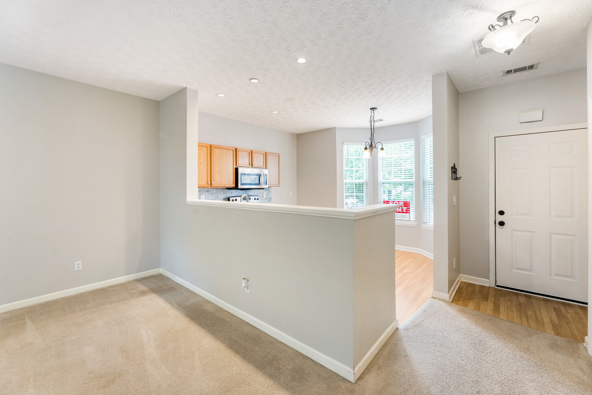 Building Photo - 46 Timber Ridge Dr