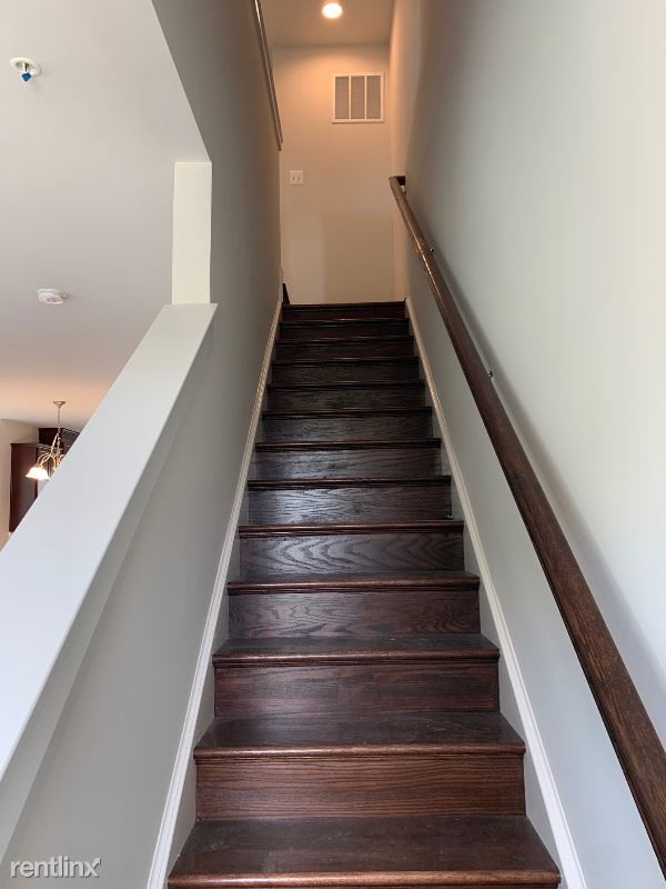 Building Photo - 3 br, 2 bath Townhome - 2363 Wyeth St