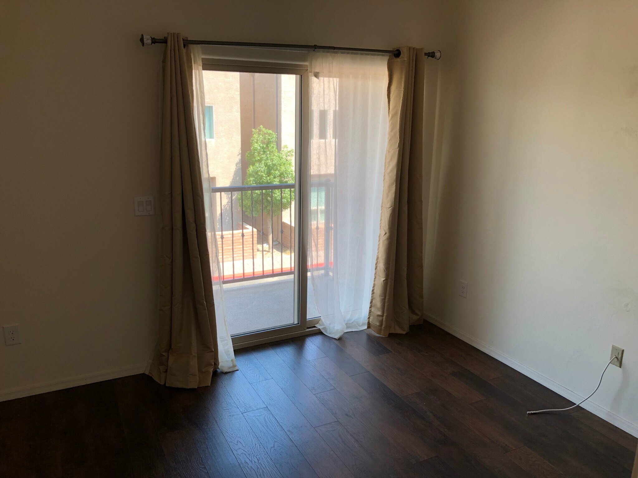 Building Photo - 4154 N Thurston Ln