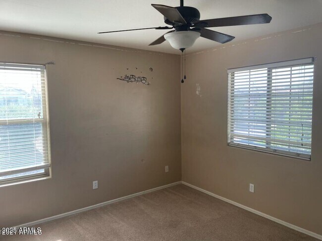 Building Photo - 15463 W Poinsettia Dr