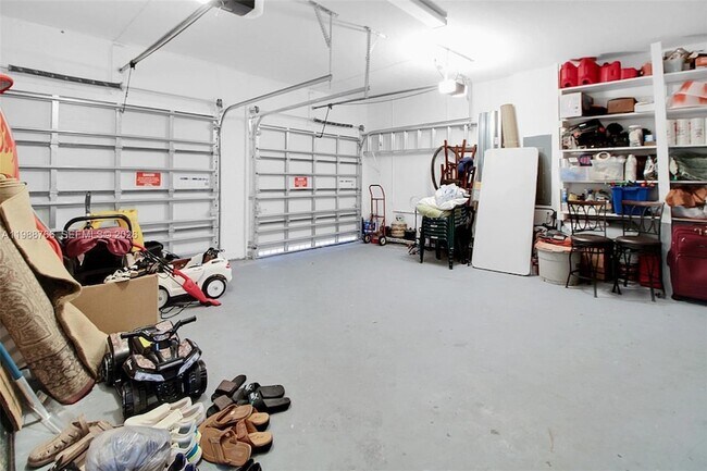 Building Photo - 1382 SE 26th Rd