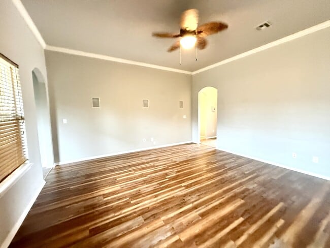 Building Photo - 4613 Mill Creek Dr