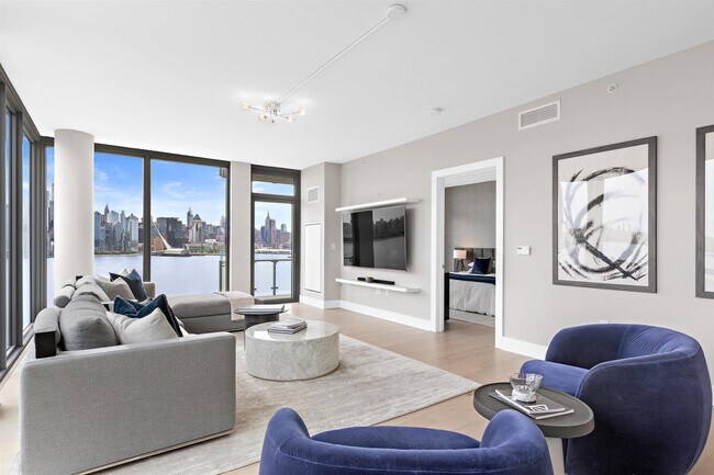 Building Photo - 9 Ave at Port Imperial