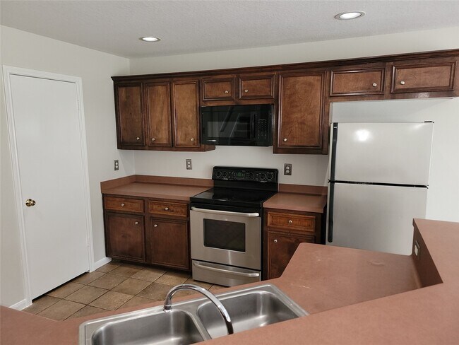 Building Photo - 11815 E Galwan Cir