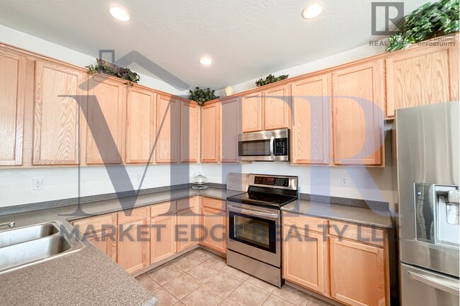 Building Photo - 4Bed/2Bath Furnished Home at Monroe/87th A...