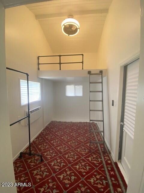 Building Photo - 1428 S Oakley Pl