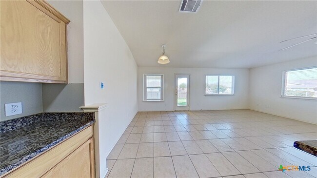 Building Photo - 1119 Whitley Dr