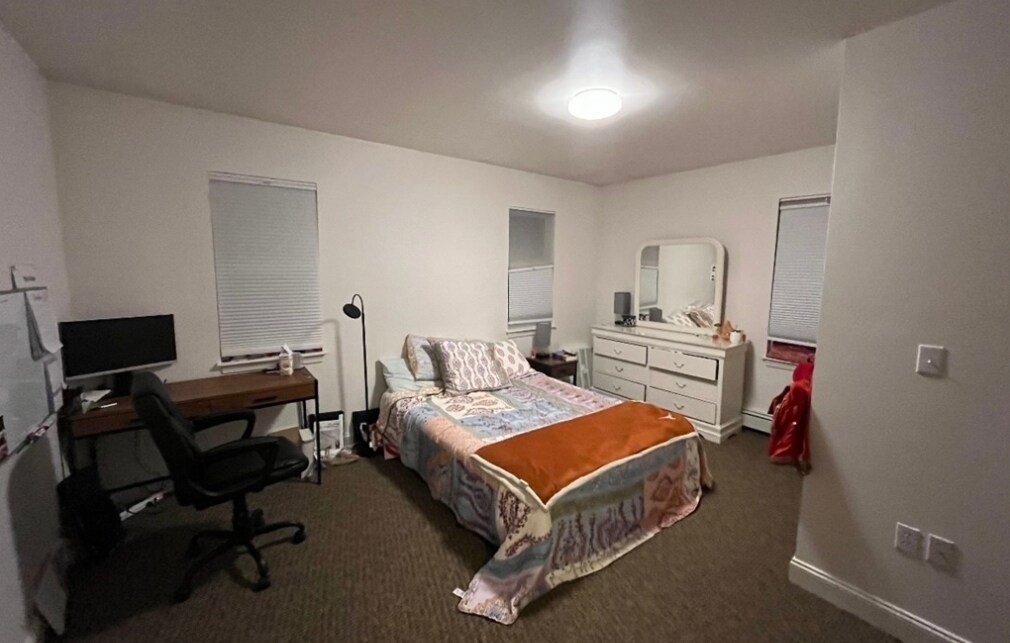 Building Photo - 159 Auburn St