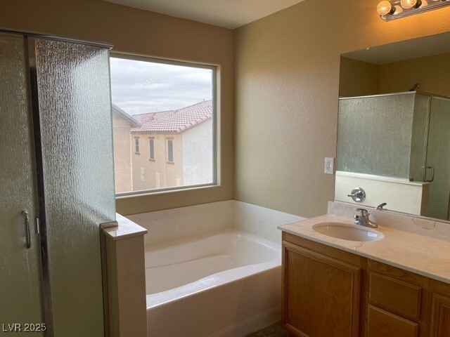 Building Photo - 6028 Sierra Lakes St