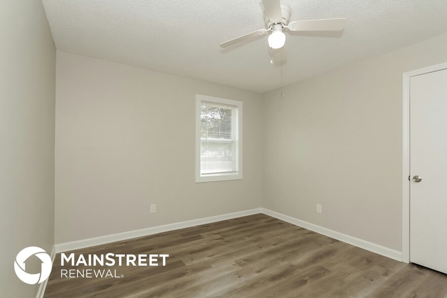 Building Photo - 12207 New Bond Dr