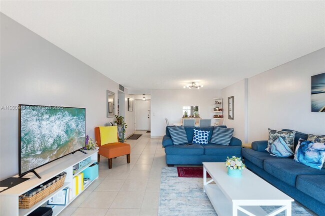 Building Photo - 321 SE 3rd St