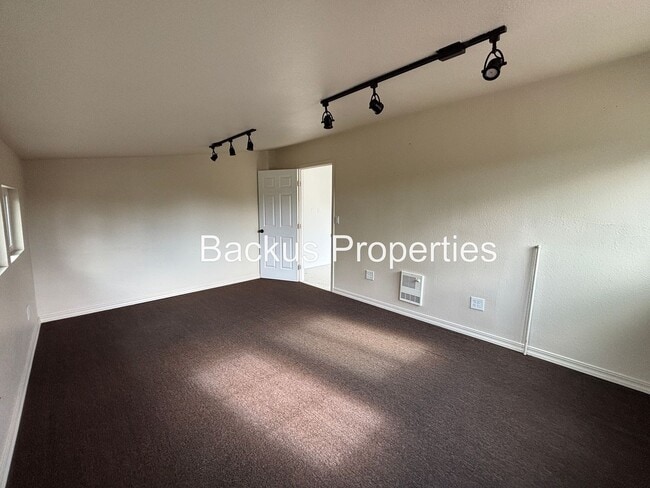 Building Photo - Wonderful Home in South Salinas