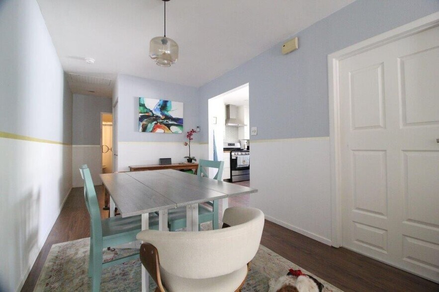 Furniture for scale only (not part of rental) - 3829 Glenfeliz Boulevard