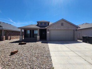 Building Photo - In Lone Star Trails! 3 bed 2 bath, 2 car garage