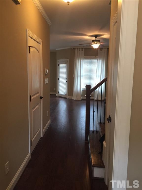 Building Photo - 2121 Scarlet Maple Dr