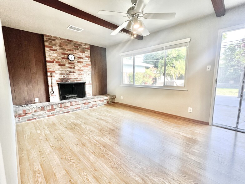Building Photo - 6610 Canterbury Ct