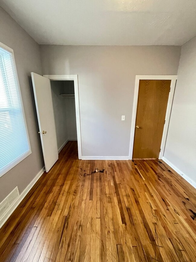 Building Photo - Florence/Minne Lusa 4 bed 2 bath house 160...