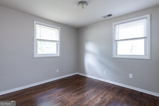 Building Photo - 3527 Bolfair Dr NW