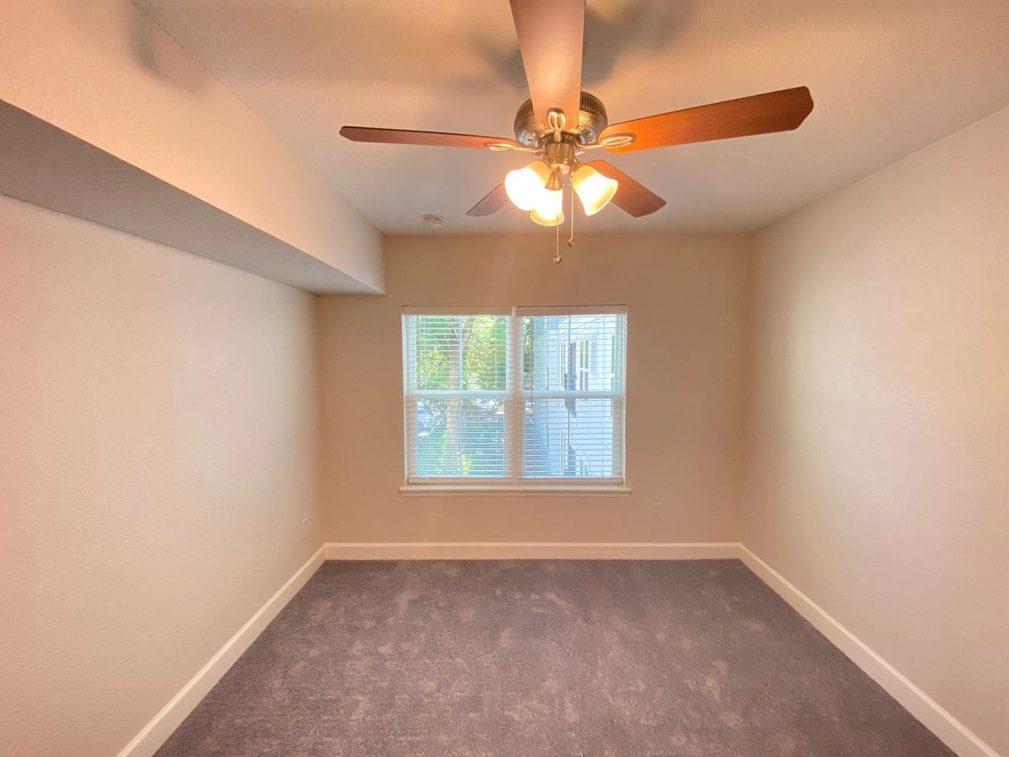 Building Photo - Downtown stunner! 1-Bed / 1-Bath in the Gr...