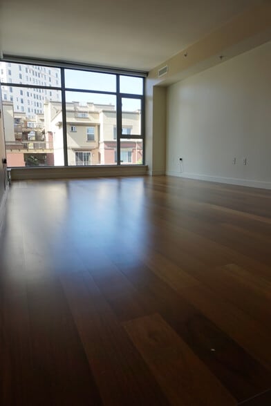 Building Photo - 1441 9th Ave