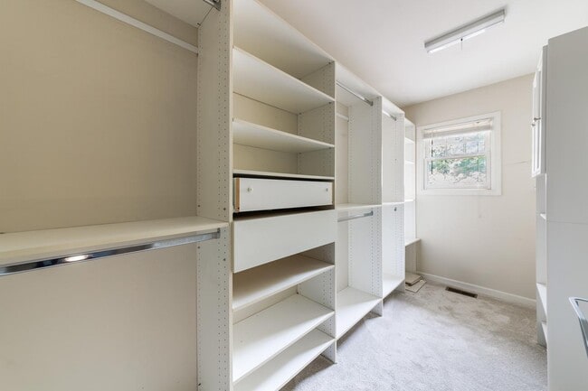 Building Photo - 1106 Portsmouth Cir