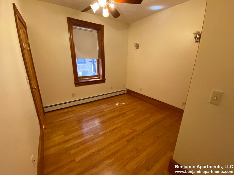 Building Photo - 97 Myrtle St