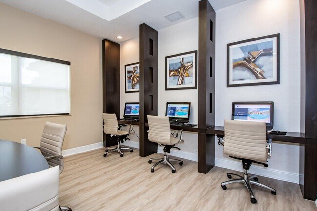 Building Photo - Legacy Villa Vicenza