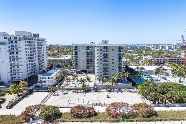 Building Photo - 9273 Collins Ave