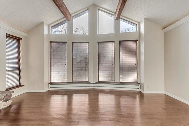 Building Photo - 1222 W Shields Ln