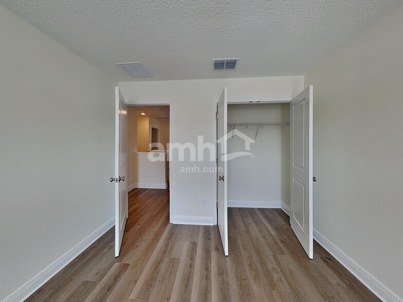 Building Photo - 4756 Tributary Ln