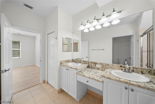 Building Photo - 11133 Peace Lilly Way