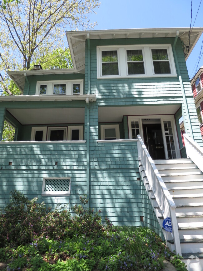 Building Photo - 63 Liberty Ave