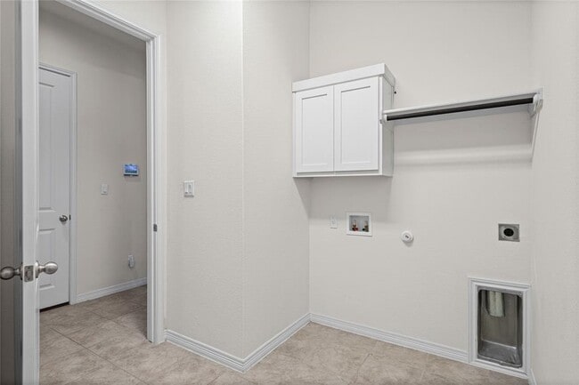 Building Photo - 1336 Academy Oaks Dr