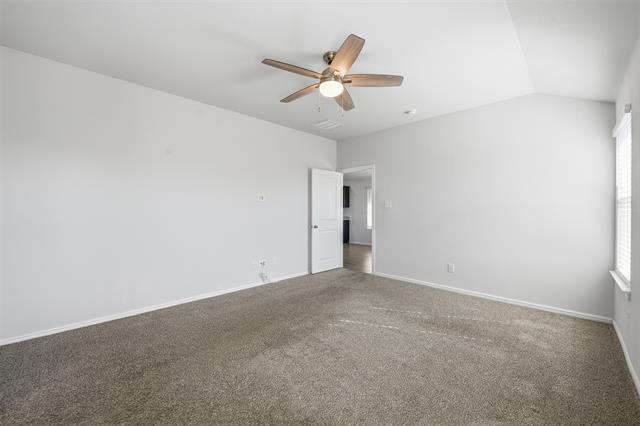 Building Photo - 413 Foxhunter St