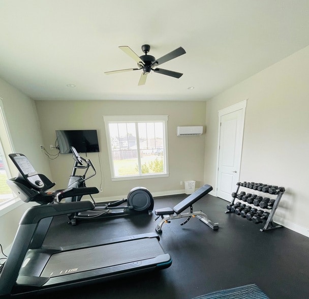 Building Photo - 215 Speckled Trout Ln N