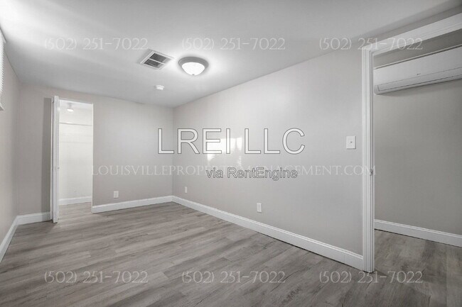 Building Photo - 1144 E Kentucky St