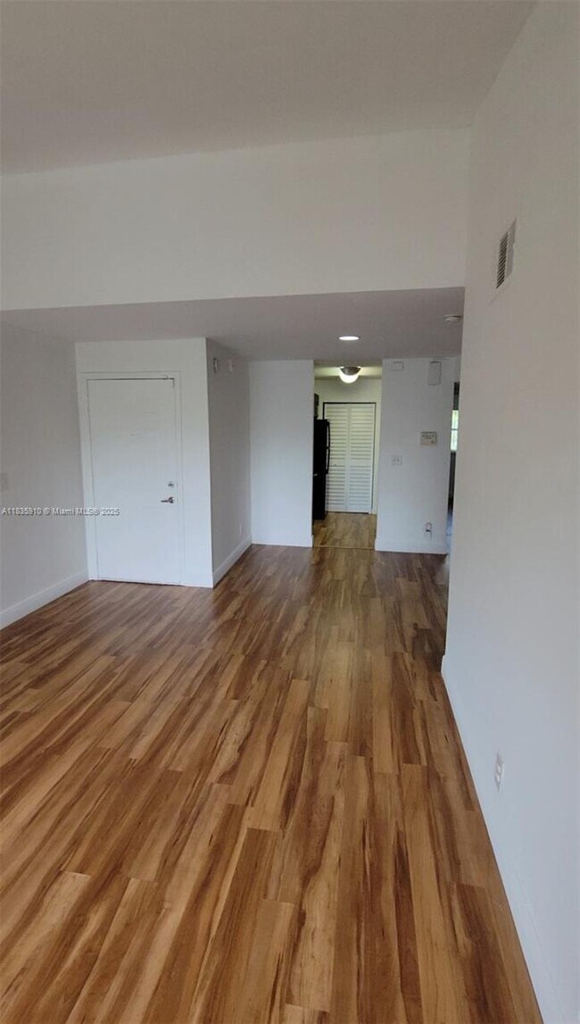 Building Photo - 3979 NW 87th Ave