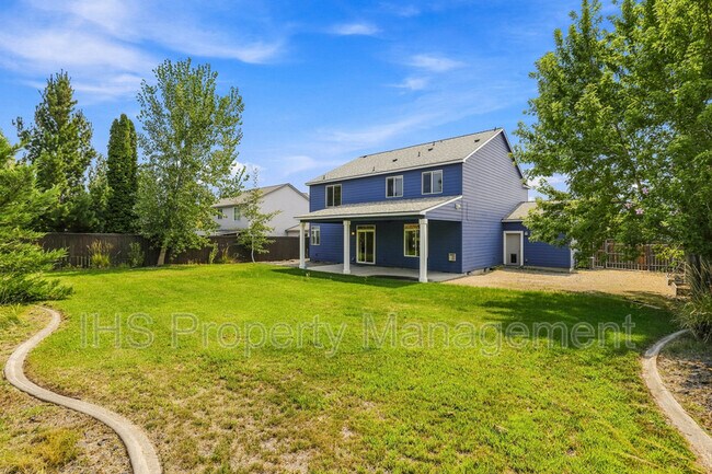 Building Photo - 9711 Nottingham Dr