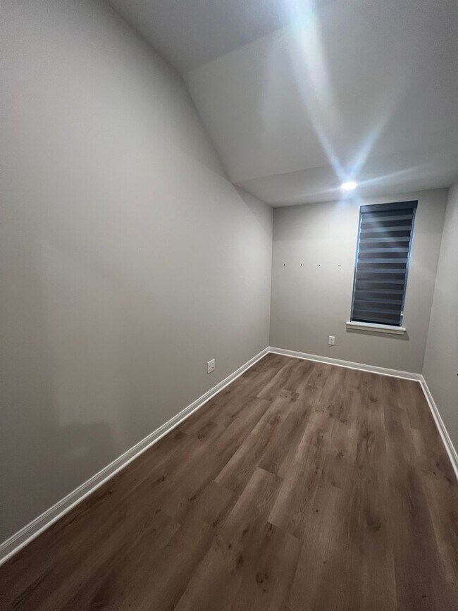 Building Photo - McCormick Village Giant! Bed/Bath on Main, Fenced Yard, Generator & More!