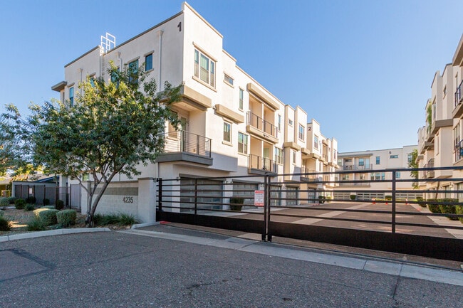 Building Photo - 4235 N 26th St