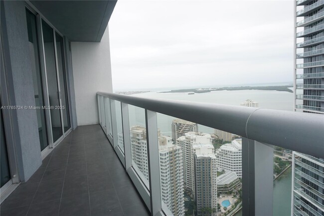 Building Photo - 475 Brickell Ave