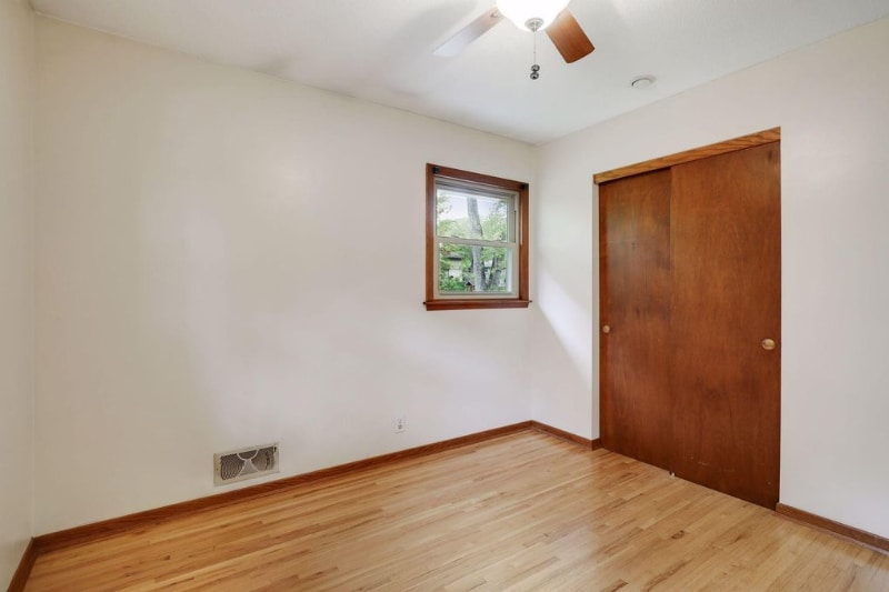 Building Photo - 656 17th Ave NW