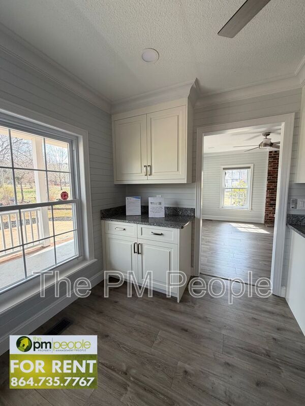 Building Photo - 134A Bennetts Bridge Rd.