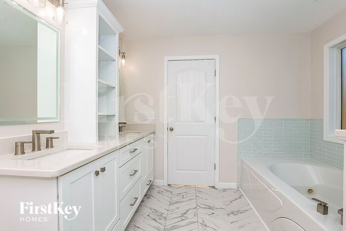 Building Photo - 3481 Sikorsky Ln