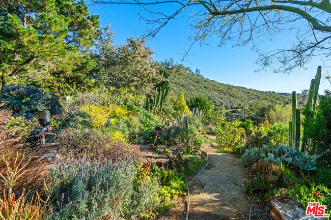 Building Photo - 9402 Houston Rd