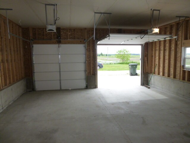 Building Photo - 12372 Stony Hollow Rd
