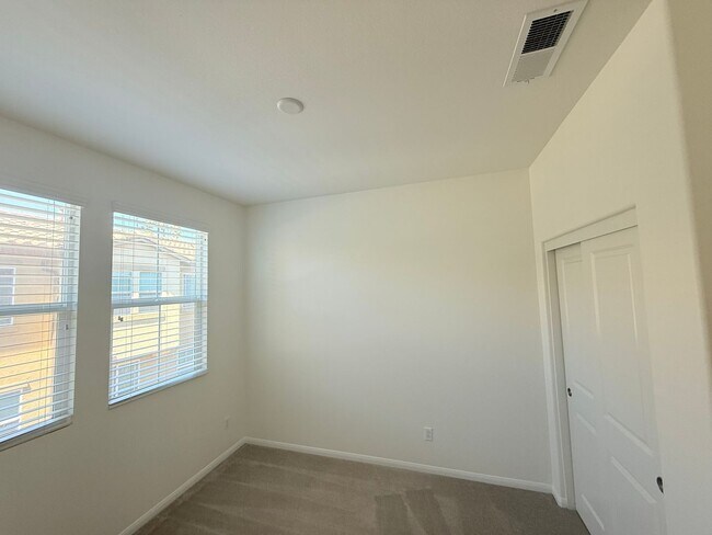 Building Photo - Beautiful Lake San Marcos Home - Offered b...