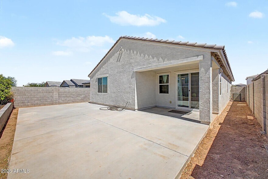 Building Photo - 17865 W Daley Ln