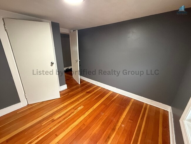 Building Photo - 949 Locust St