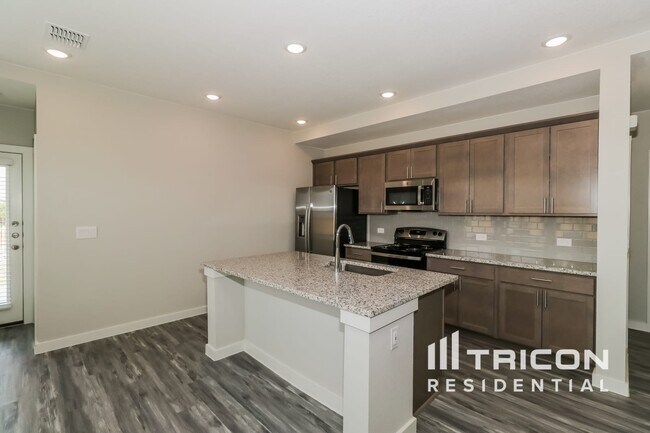 Building Photo - 1732 Mexican Heather Dr